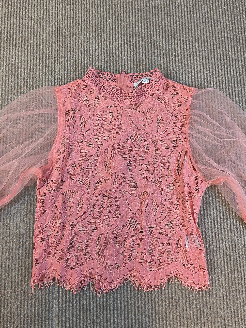 Delicate Lace Puff-Sleeve Top - Coral Pink